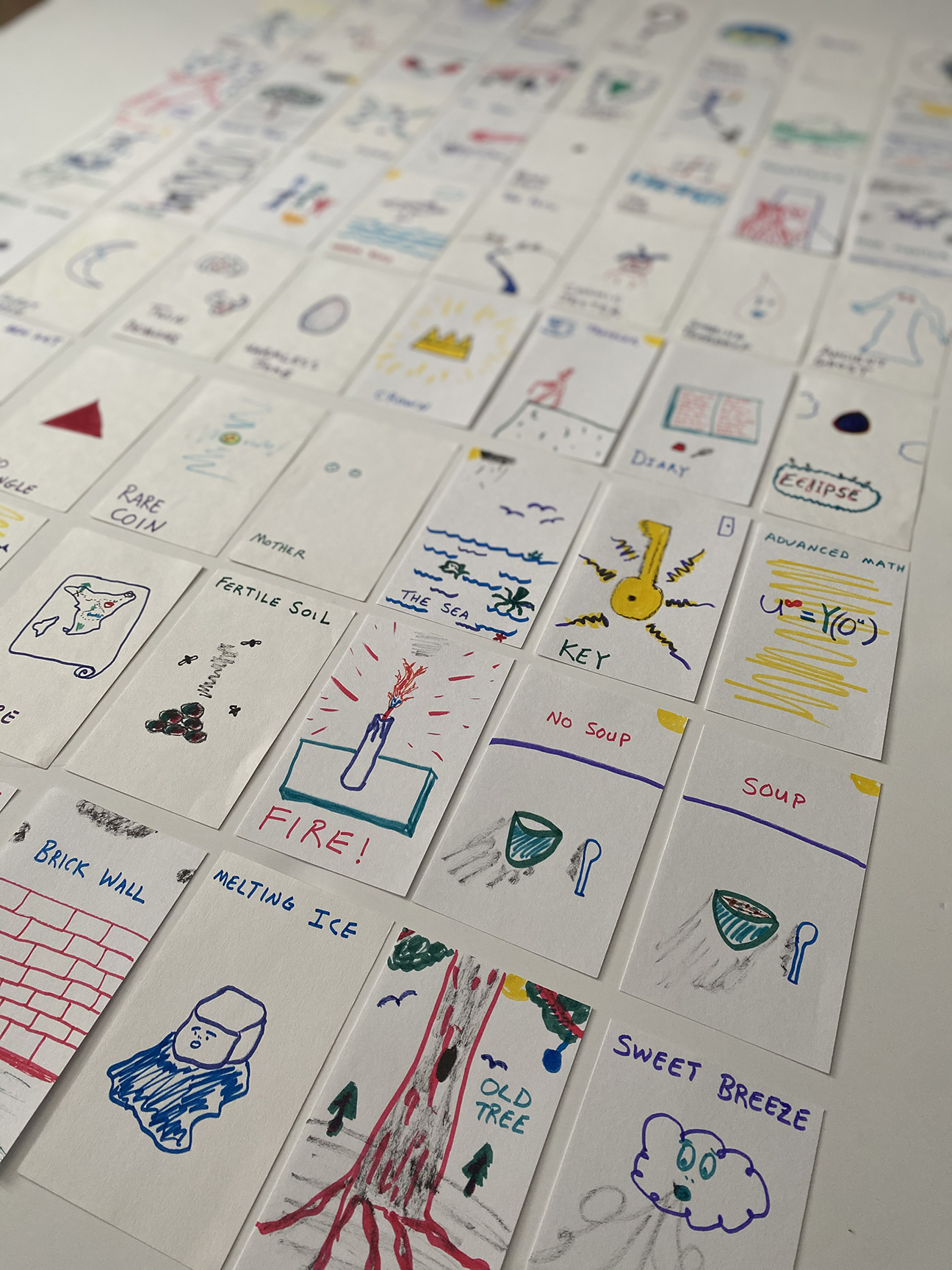 Zoon-Cards-Diagonal-View